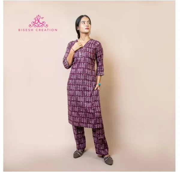Bisesh Creation Purple V-Neck Lace Dhari Floral Printed Straight Kurta Pant Co-ord Set For Women